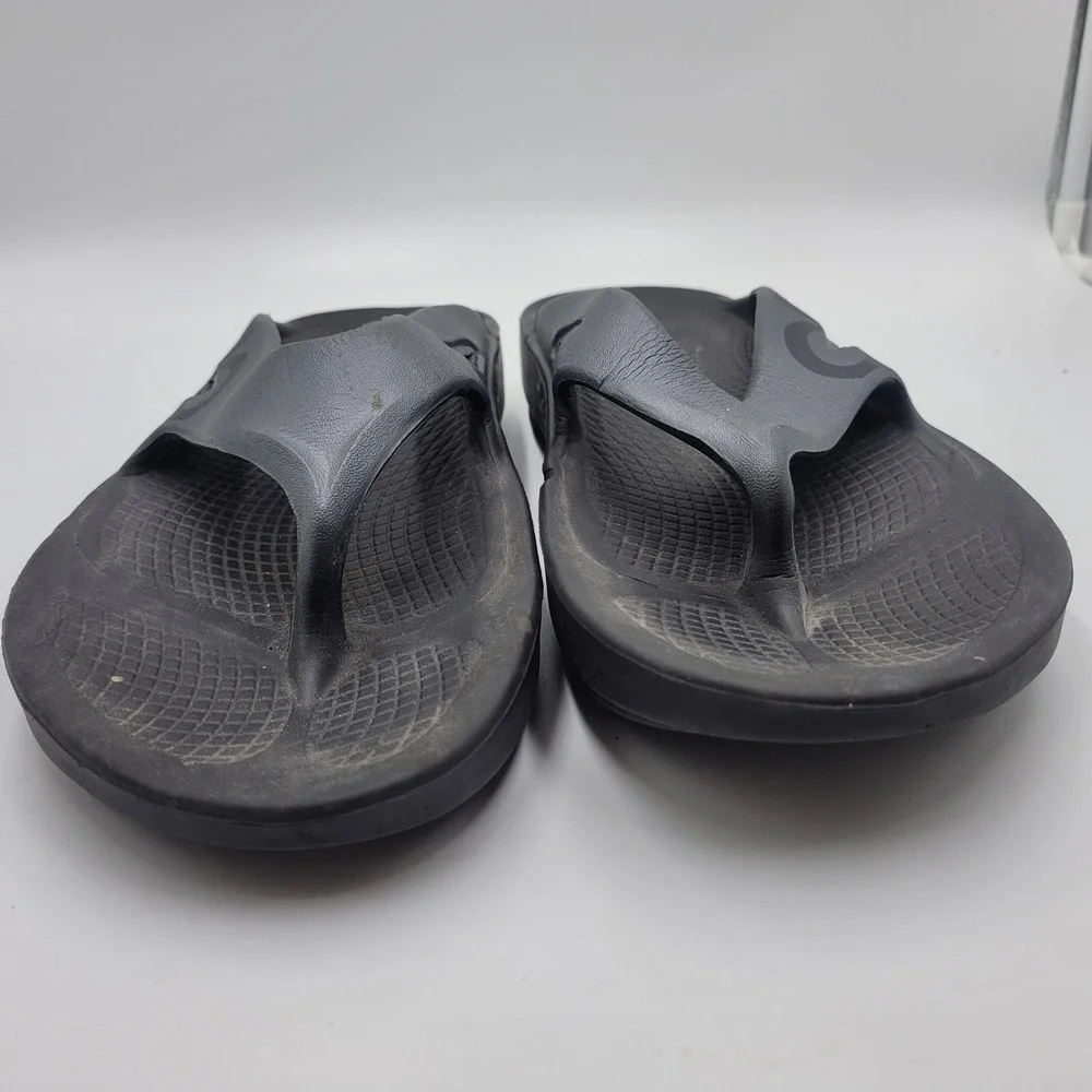 OOFOS OOriginal Sport Sandal Black Graphite Recovery Flip Flop Mens 8 Womens‎ 10